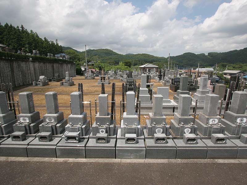 小川町青山メモリアルパーク　自然に囲まれた墓域