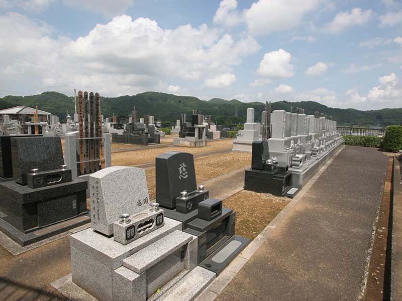 小川町青山メモリアルパーク　開放的な雰囲気の墓域