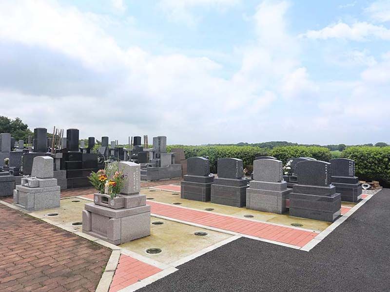 殿山聖地墓苑　高台にあるため見晴らし良好