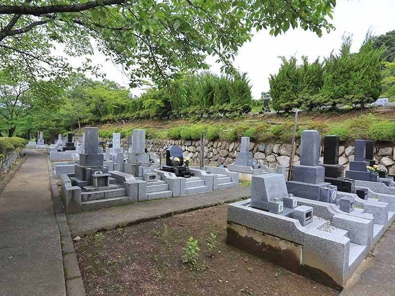 都留聖地霊園
