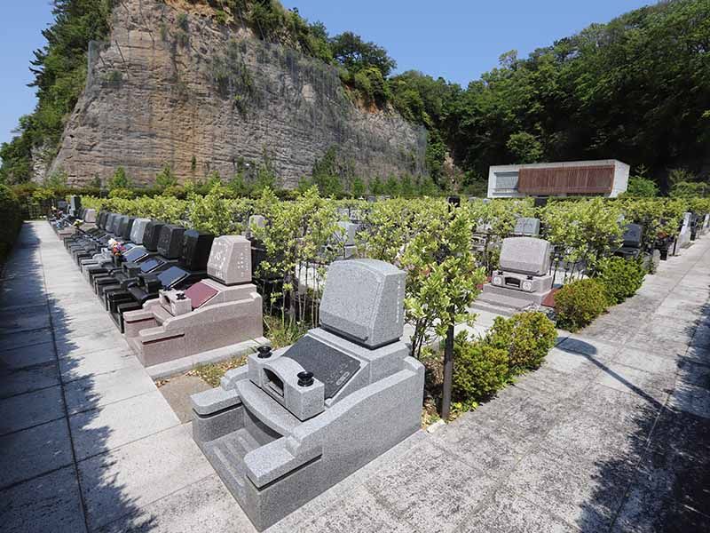 横浜永久の杜2期　洋型墓石