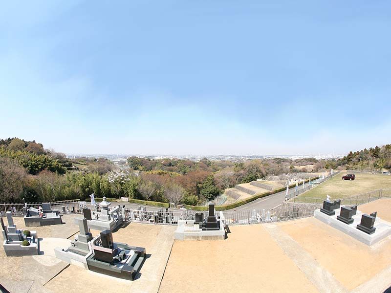 円海山メモリアル清浄園　大パノラマが広がる墓域