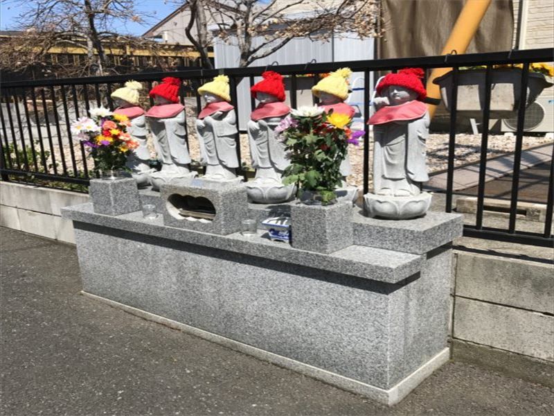 阿弥陀堂墓苑　六地蔵