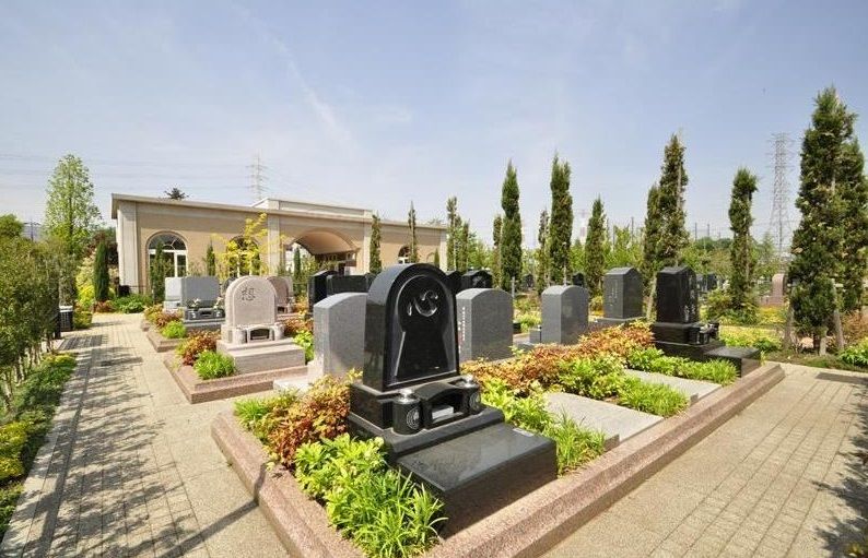 デザイン墓石が建立