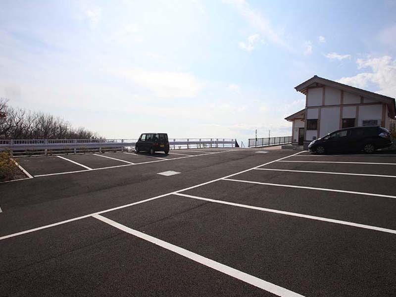 空と海 新・吉祥公園墓地　平置きで停めやすい駐車場