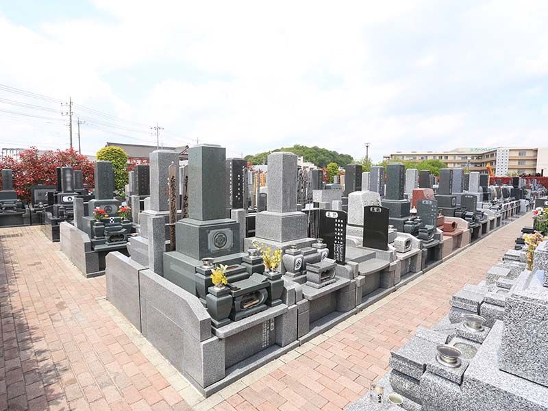 朝霞聖地霊園　バリアフリーの園内