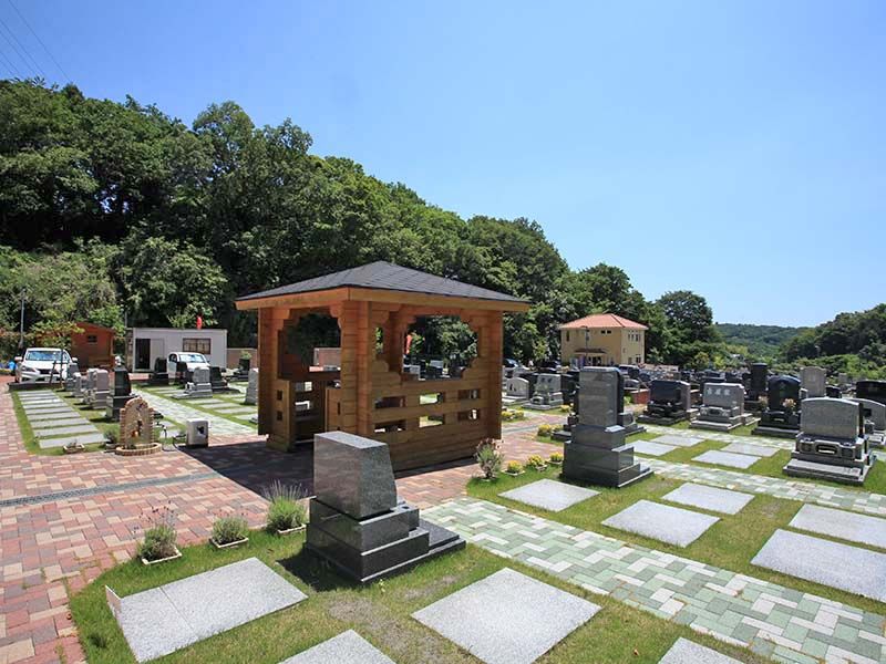 メモリアルパーク大磯　自然豊かな墓地内