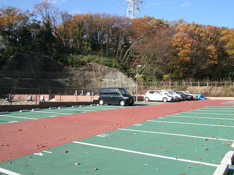 メモリアルパーク大磯　広い平置き駐車場
