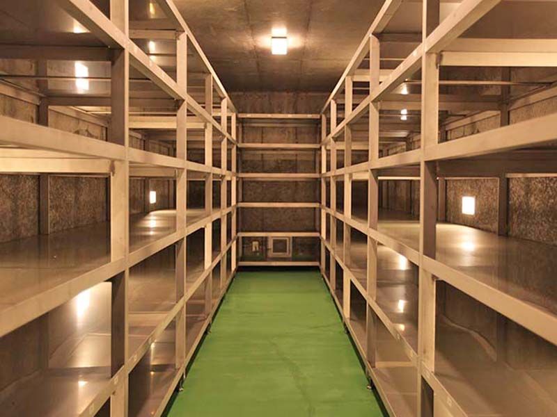 メモリアルパーク大磯 永代供養墓　清潔な納骨壇