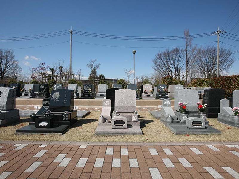大宮霊園 第二期　開放的な芝生墓地