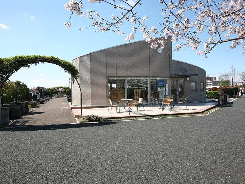 大宮霊園　園内休憩スペース