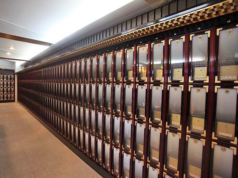 神奈川聖堂　ロッカータイプのお墓「れんげ」