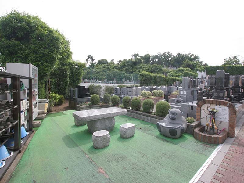 春日部メモリアルヒルズ　参拝道具と休憩スペース