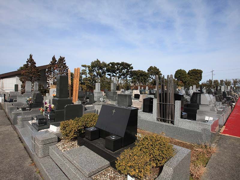 春秋苑　和洋混在の墓域