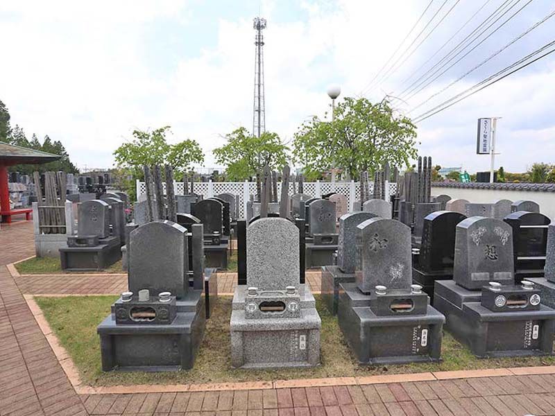 さくら聖地霊園　日当たりの良い墓域