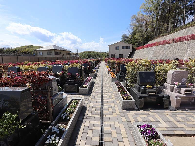 たきやま台墓苑　バリアフリー設計の墓域