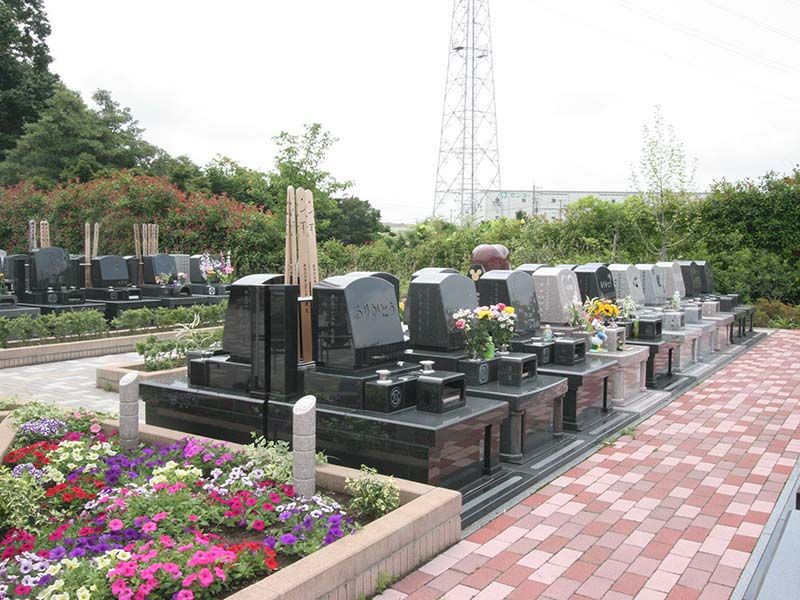 むさしの聖地 永久の郷　花壇のある墓域