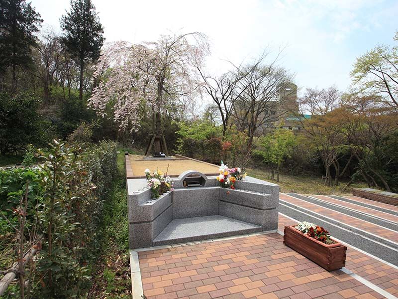 武蔵岡霊園　永代供養墓「レガーメ(絆)」樹木葬