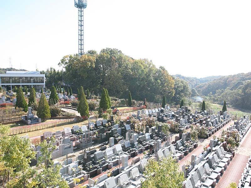 サンメモリアル東京　広々とした園内風景①