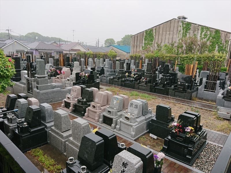 槻の城山霊園　和型・洋型墓石