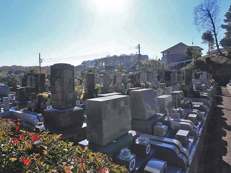 厚木森の里霊園　お墓の形を選択できる