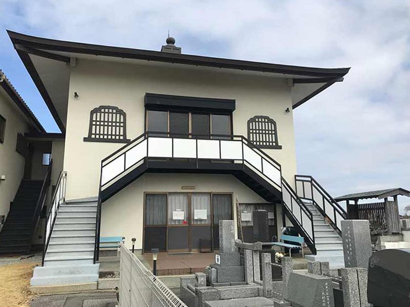 東武やすらぎの里　個性的な管理棟