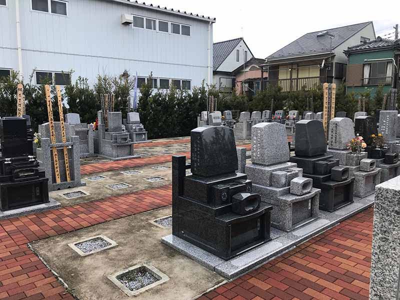 きさらぎ月照霊苑　静かな住宅地にある霊苑