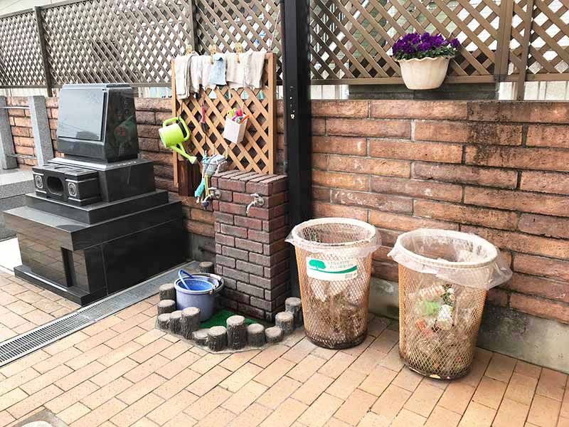 早稲田墓苑　水汲み場