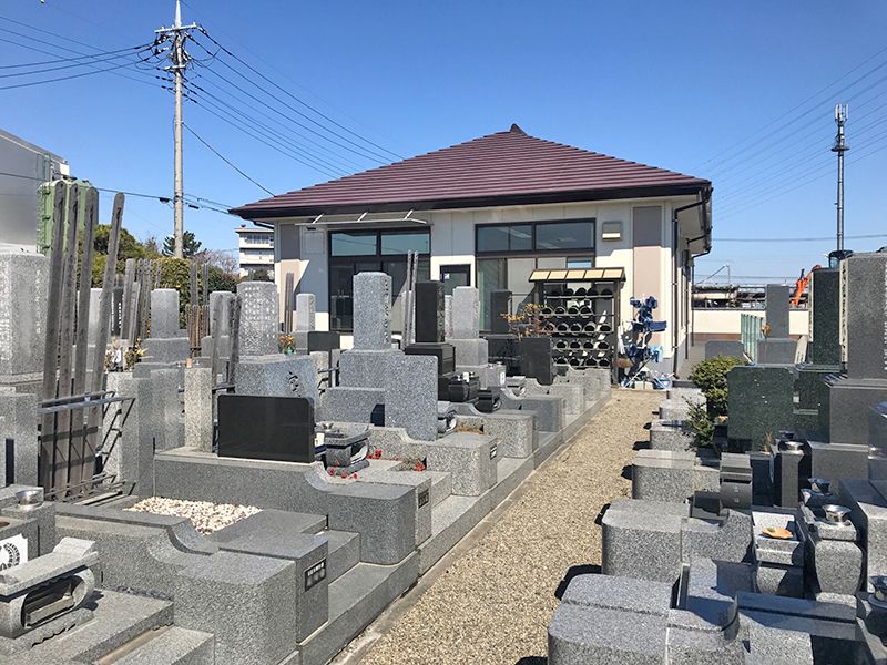 越谷中央霊園　区画整備された墓域