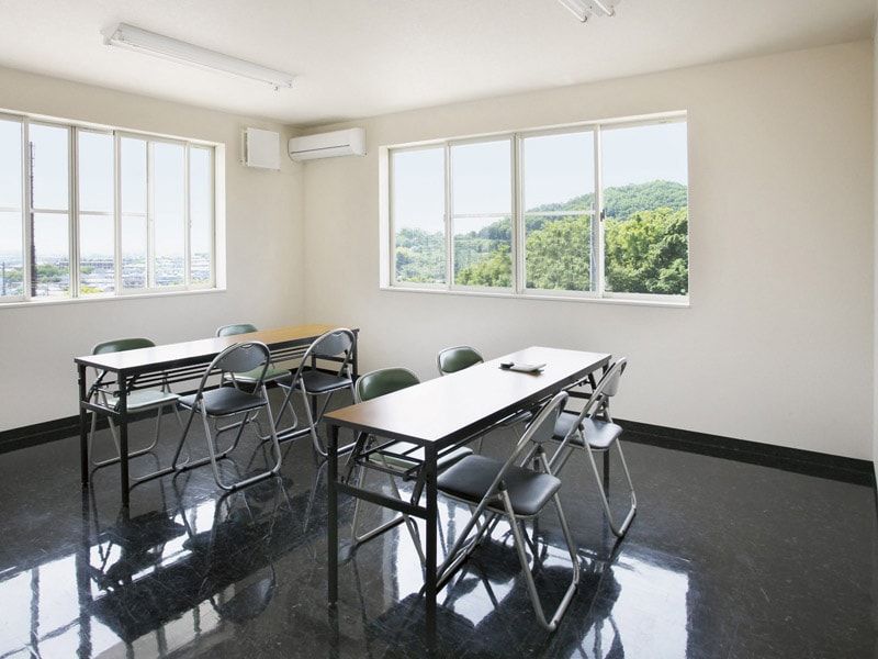 鶴巻霊園 もえぎのさと　管理事務所内のスペース