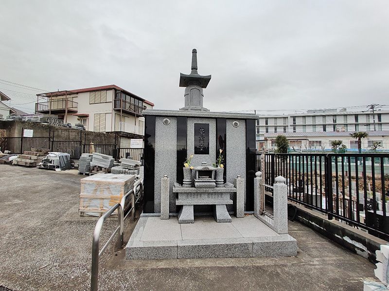萬霊堂　永代供養墓