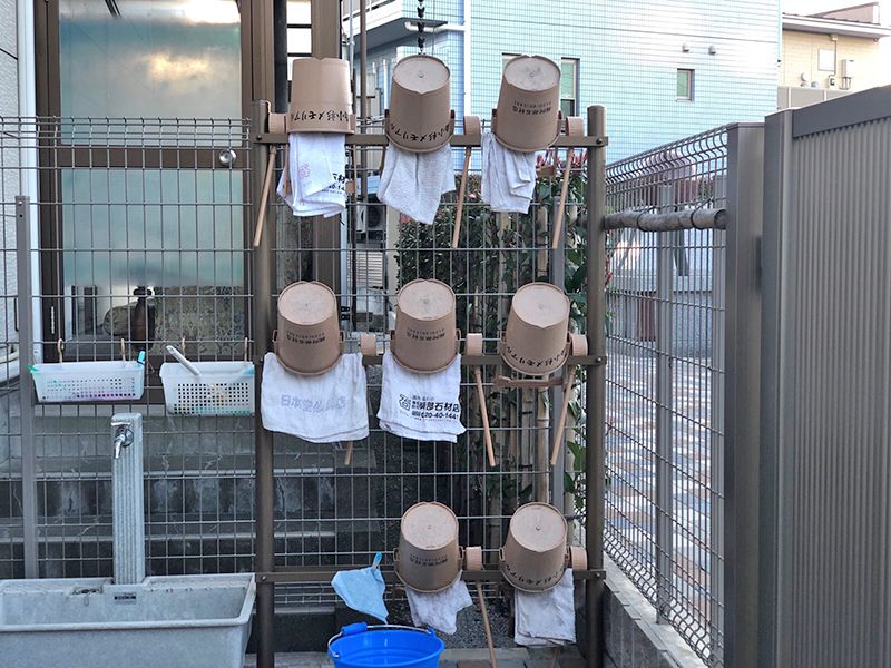 平等山 法田寺墓苑　水汲み場と参拝道具