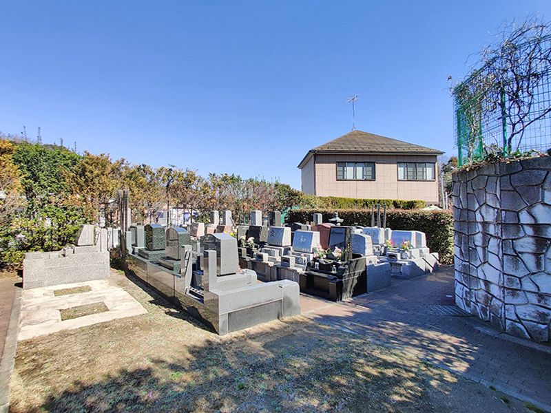 横浜セントヒル霊園 緑に囲まれた墓域