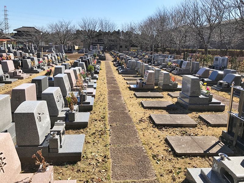 八千代島田台霊園 開放感のある明るい墓地風景
