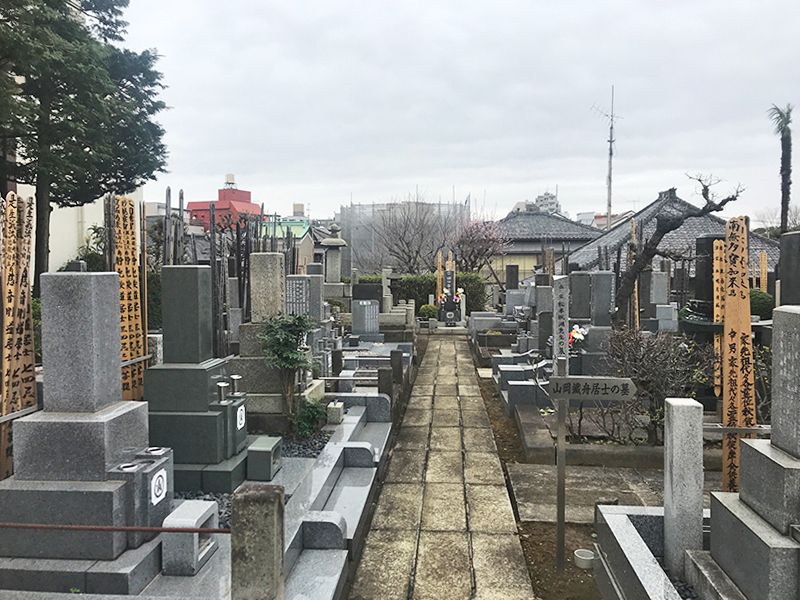 全生庵 観音霊苑 (納骨堂)　きれいに区画された墓域