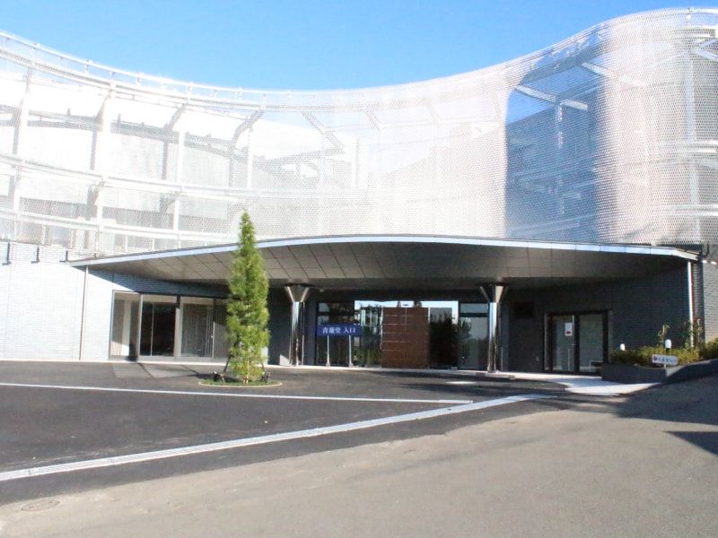 春秋苑　屋内御廟（納骨堂）青蓮堂の外観