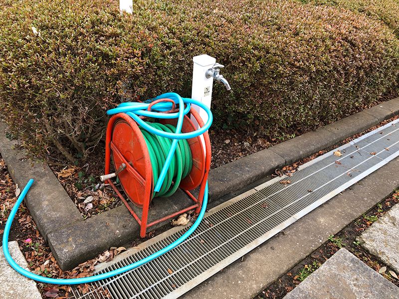 弥生の杜　水道横にあるホースリール