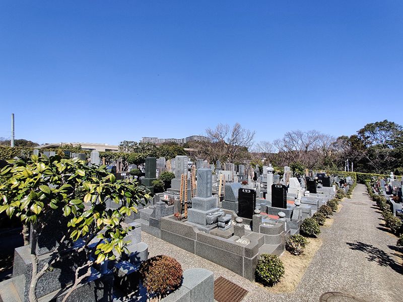 つばき霊園　開放感のある霊園内