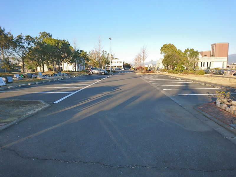湘南公園墓地 茅ヶ崎第二霊園　整備された駐車場