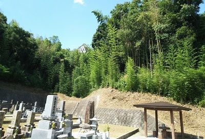 中屋谷第1墓園の園内