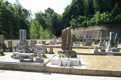 中屋谷第1墓園の墓所全域