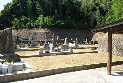 中屋谷第1墓園の墓所全域