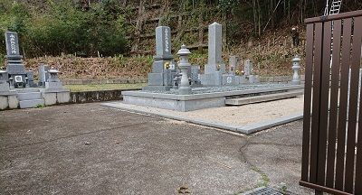 中屋谷第2墓園の入口