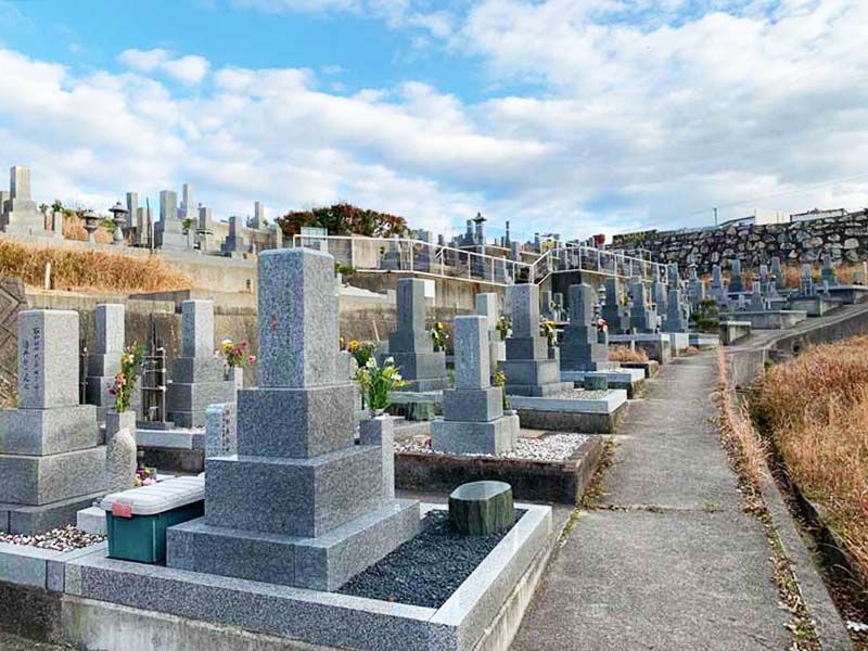 高松市営鐙田墓地