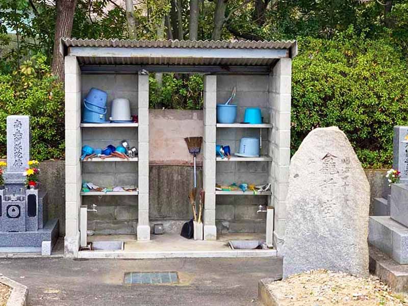 高松市営沖松島墓地