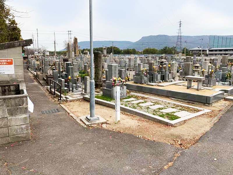 高松市営沖松島墓地