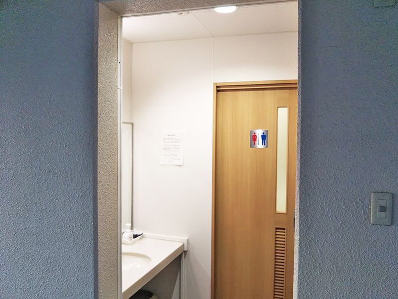 川口光輪メモリアル 永代供養墓「光」　園内にあるトイレ