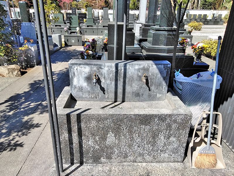 川口草加霊園 はじまりの杜　水汲み場