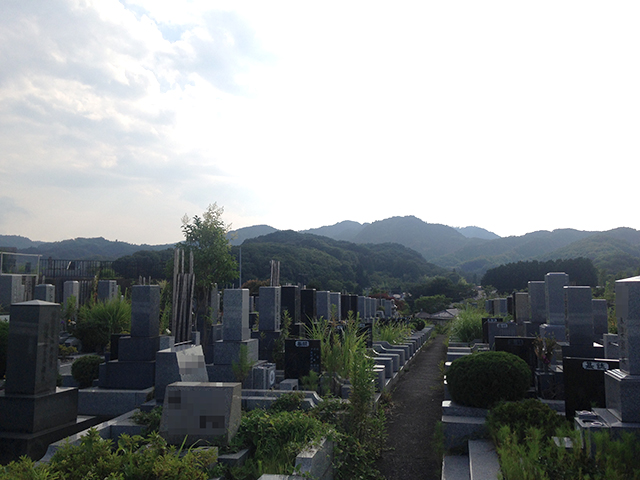 第二南多摩霊園　緑豊かで日当たりの良い霊園風景①