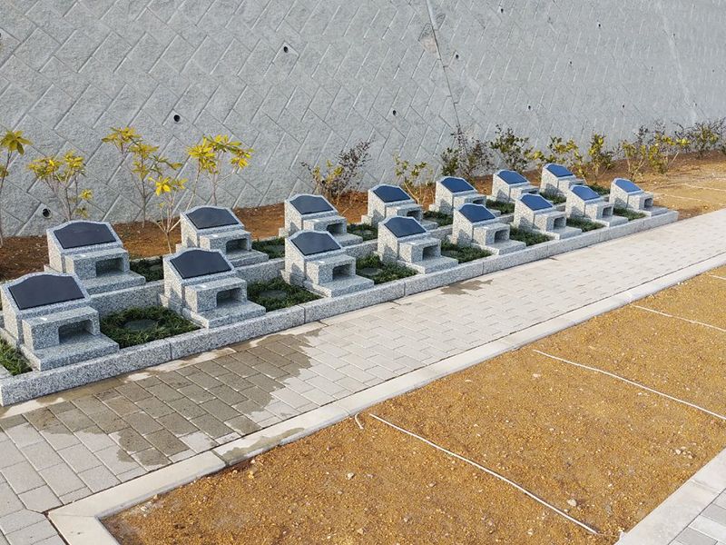 空と海 新・吉祥公園墓地　ふたり墓所「ペアーライフ」